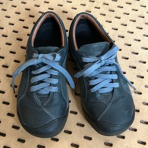 Navy Leather Presidio Style Keen Women’s Shoes 7